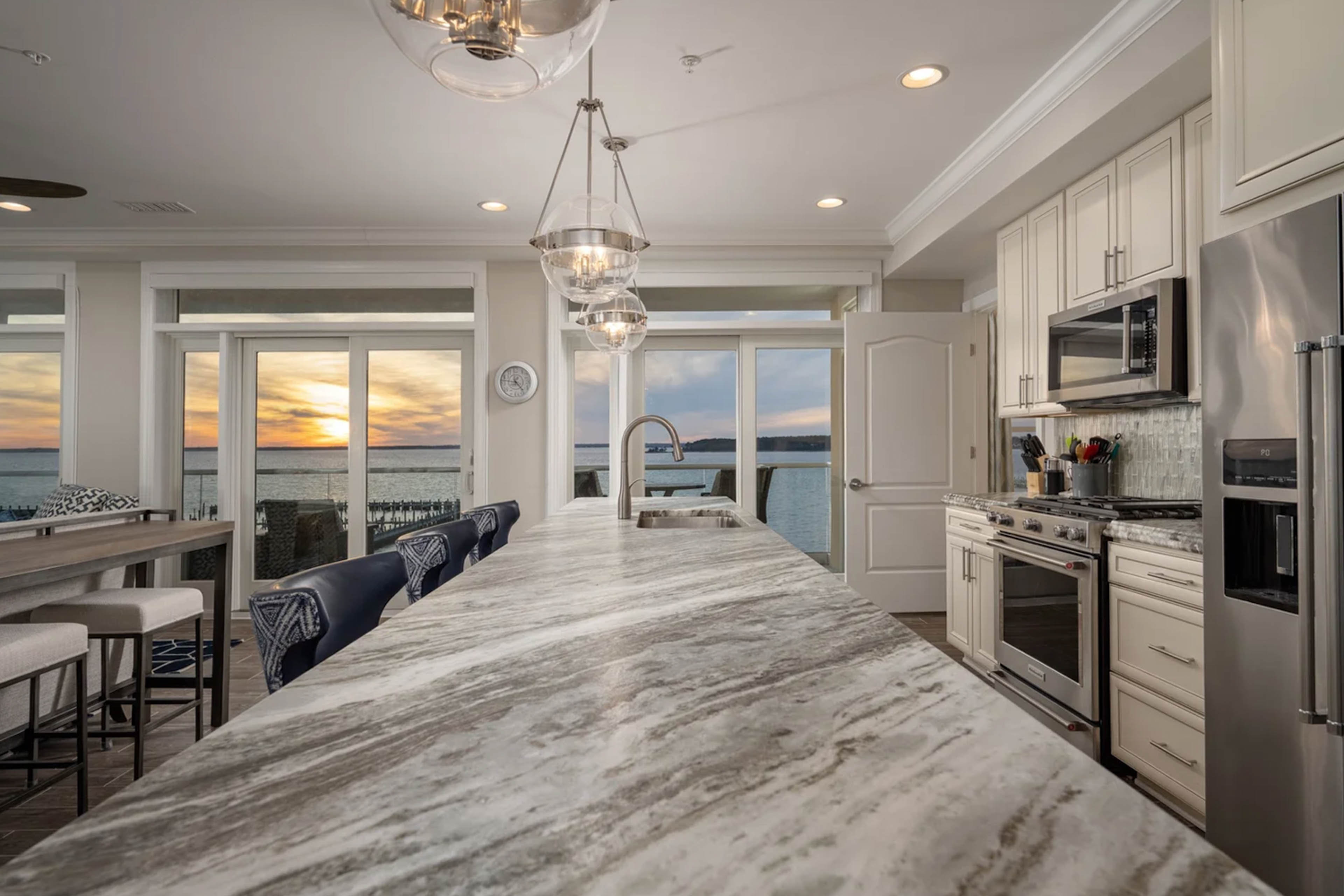 Interior real estate photography by Ryan Owen